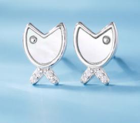 Orecchini a forma di squalo in argento sterling 925 925 serie Marine Life