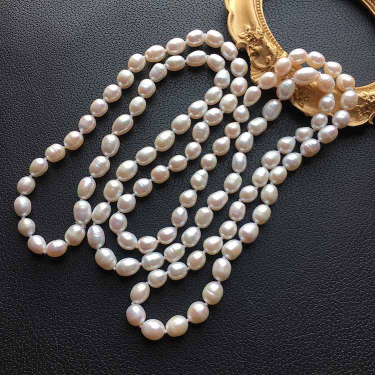 Collana lunga di perle d'acqua dolce alla moda, catena maglione di perle, buona in autunno e inverno