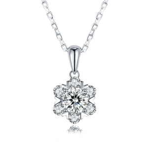 Ciondolo in moissanite con fiore in argento sterling 925 placcato oro bianco 14k