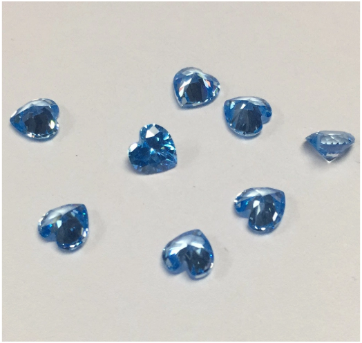 Commercio all'ingrosso di pietre preziose sintetiche con diamanti sciolti a forma di moissanite con taglio a cuore color blu VVS