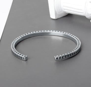 Bracciale aperto con motivo semplice retrò placcato argento placcato in rame