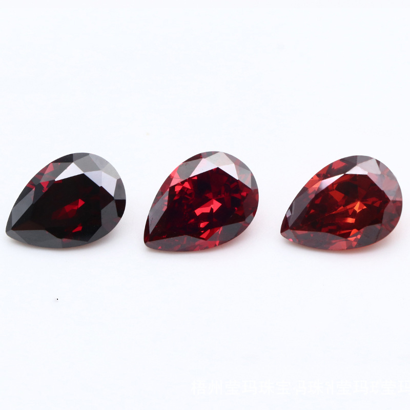 3EX D VVS Cubic Zirconia Taglio Pera Rosso Scuro