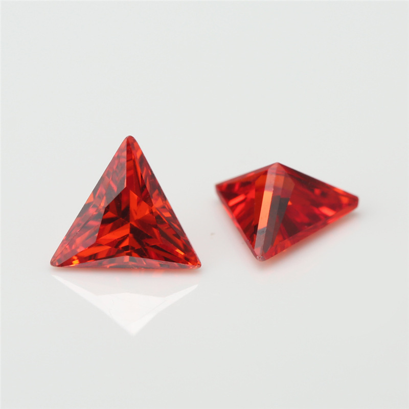 5A Red Manufacturing Triangolo all'ingrosso Cubic Zirconia per gioielli