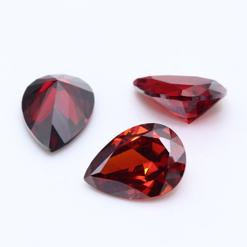 3EX D VVS Cubic Zirconia Taglio Pera Rosso Scuro