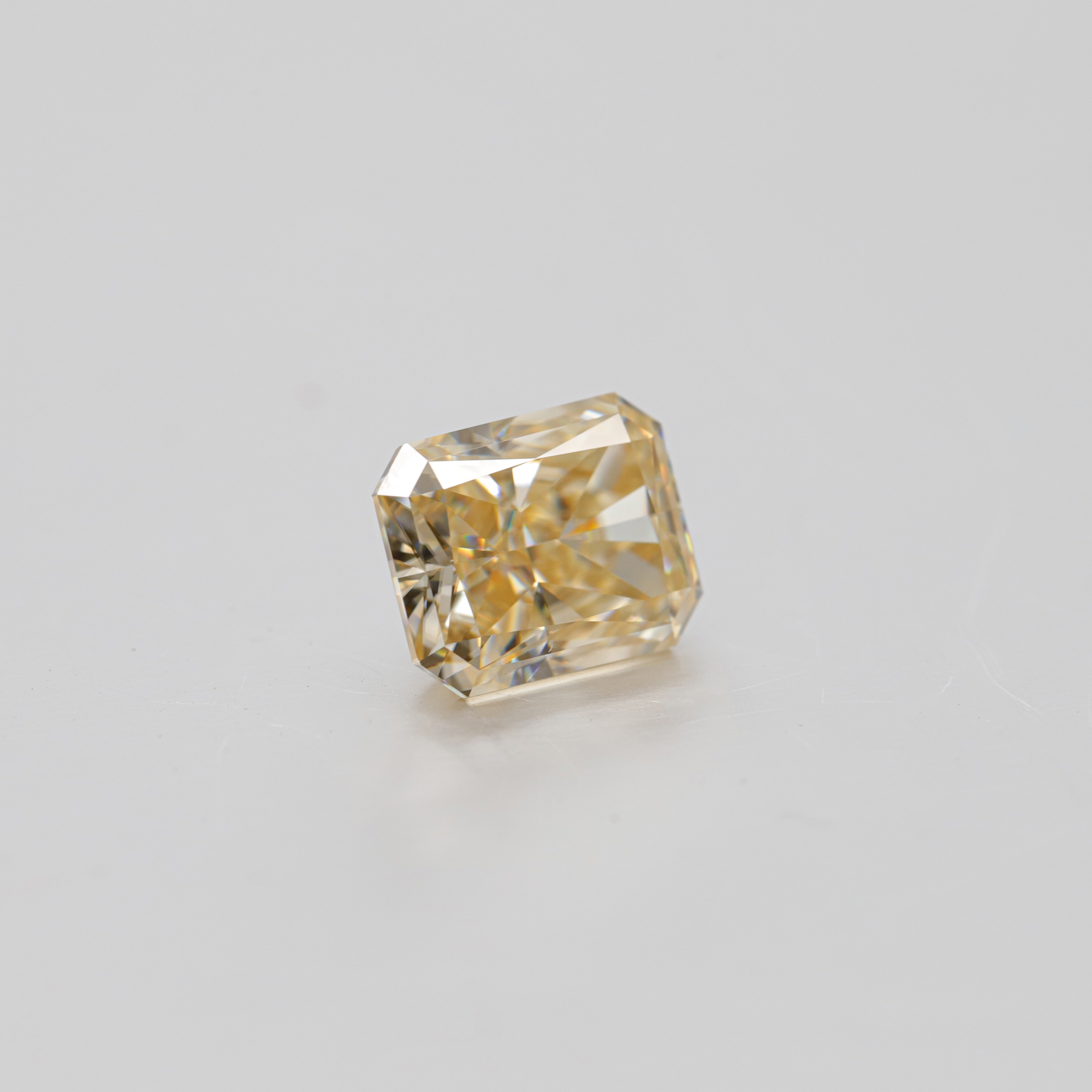 Champagne di eccellente qualità Radiant Cut VVS Morsonite sintetico Moissanite 