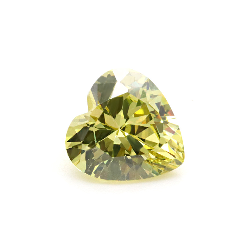 Cubic Zirconia Verde Oliva Lucido 5A A Forma Di Cuore