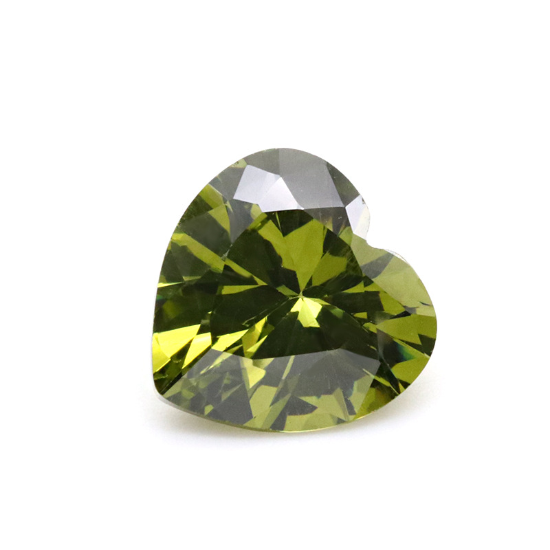 Cubic Zirconia Verde Oliva Lucido 5A A Forma Di Cuore