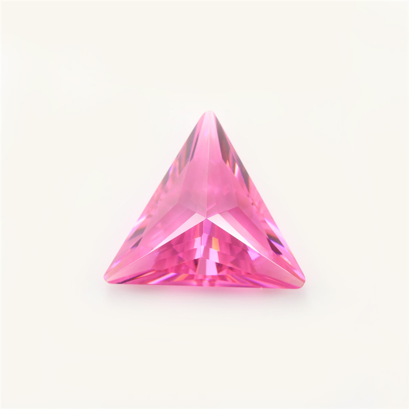 Zirconia cubica a triangolo rosa brillante 5A per gioielli