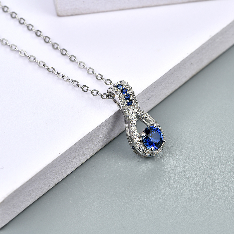 Ciondoli in argento sterling con zaffiro blu Gioielli in argento per feste da donna Creati con collana in stile casual con zaffiro