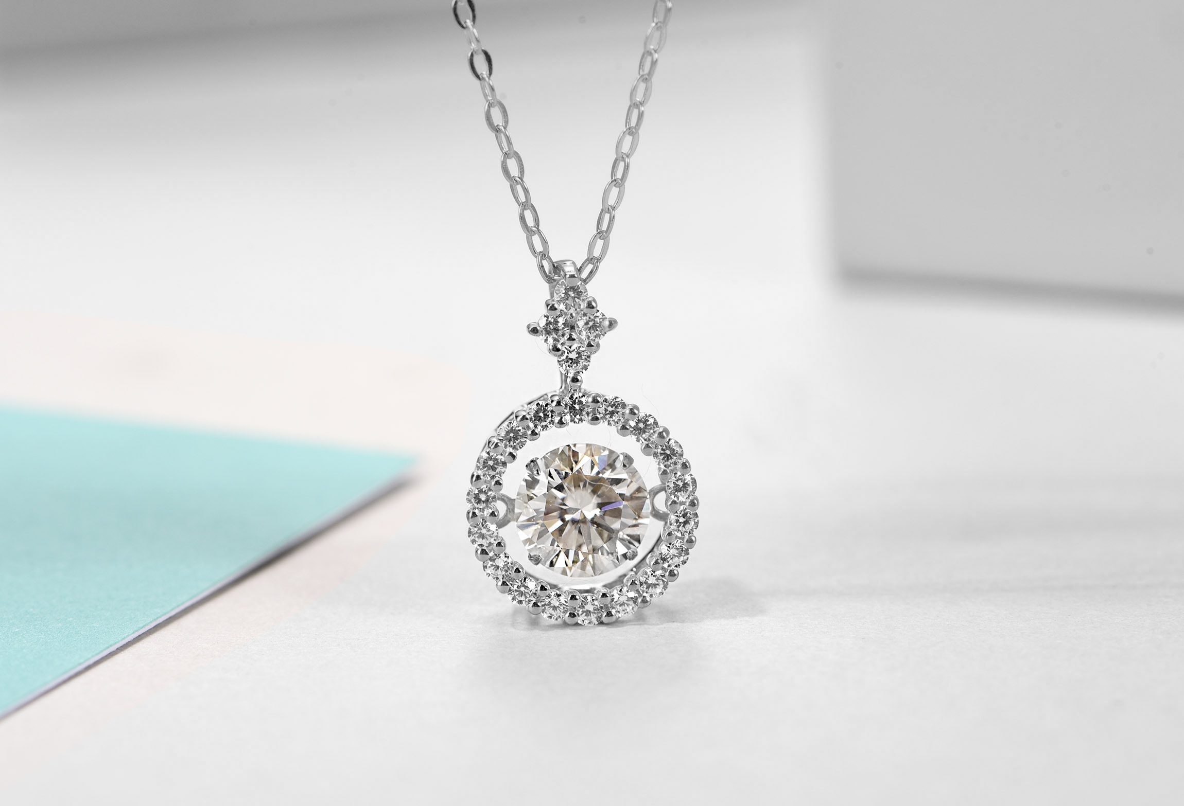 L'ultimo prezzo di fabbrica 925 collana in platino moissanite placcato argento sterling 14K