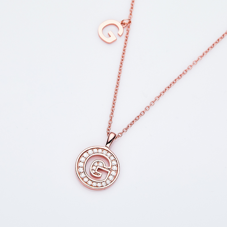 Serie alfabetica G Bella collana in oro rosa