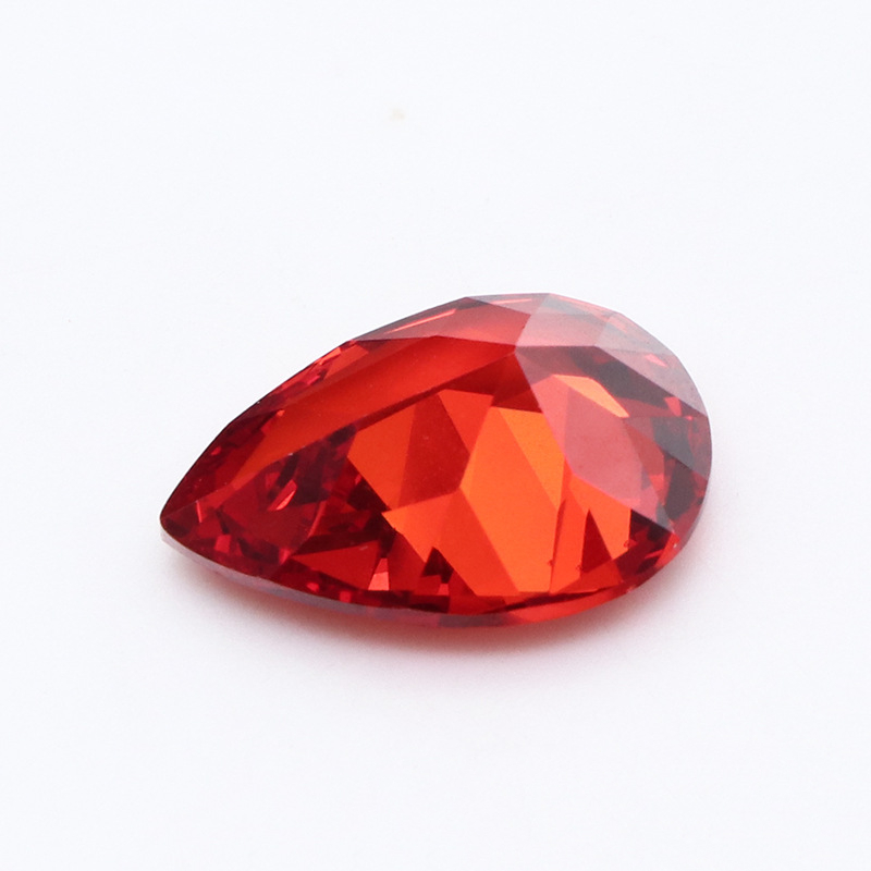 3EX D VVS Cubic Zirconia Rosso Chiaro Taglio Pera