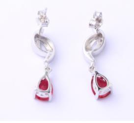 Preziosi orecchini alla moda placcati in argento sterling 925 con rubino