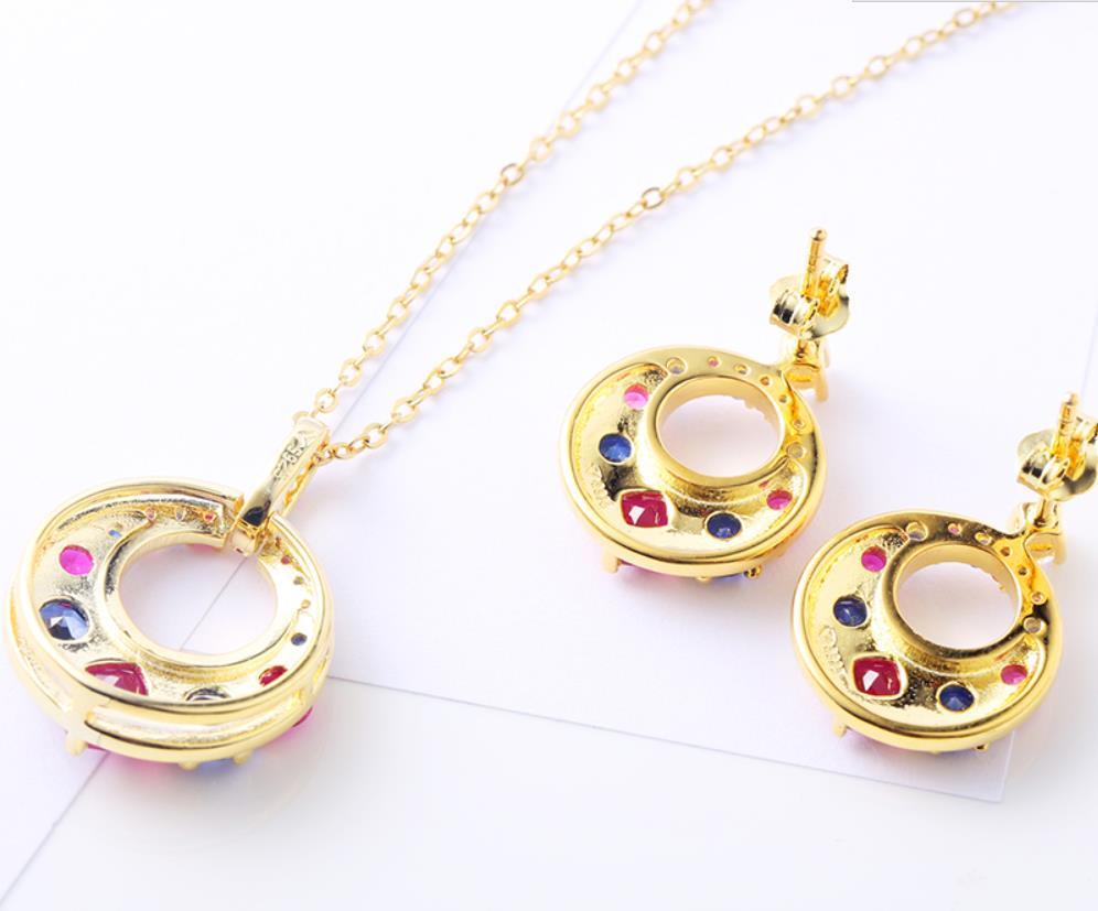 Argento-gioielli-collana-giallo-placcato-oro-creato-rubino-zaffiro-gioielli alla moda