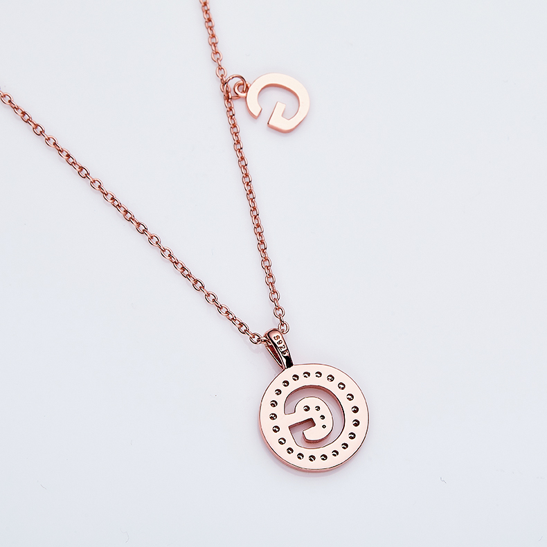 Serie alfabetica G Bella collana in oro rosa