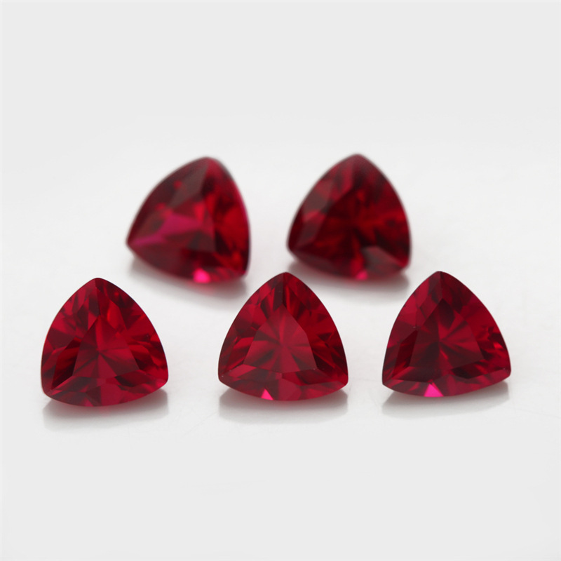 8 # Accessori per anelli di rubino artificiale con triangolo grasso in corindone rosso