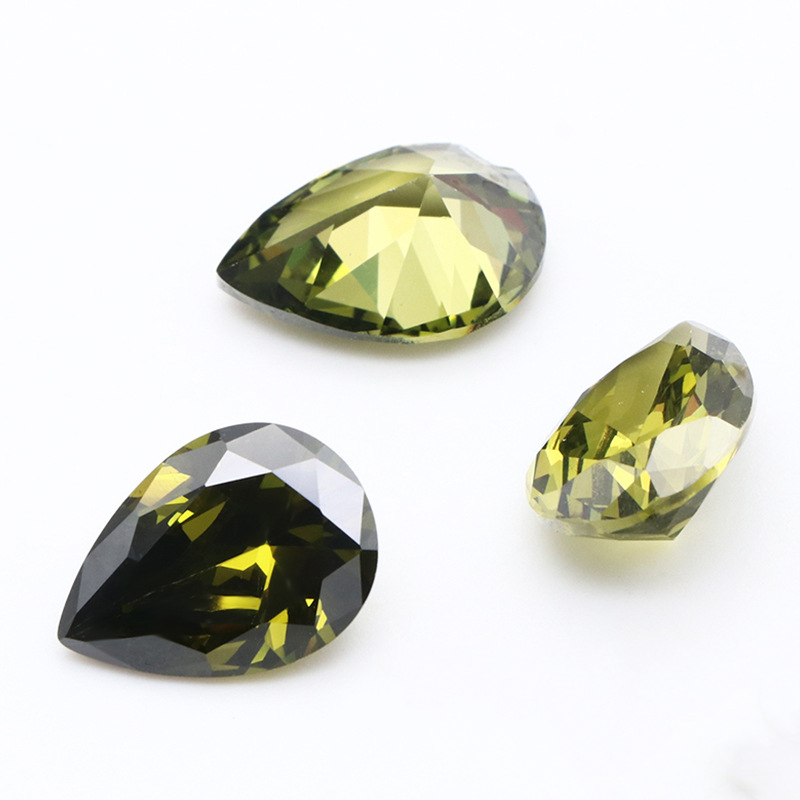 3EX D VVS Cubic Zirconia Verde Oliva Taglio Pera