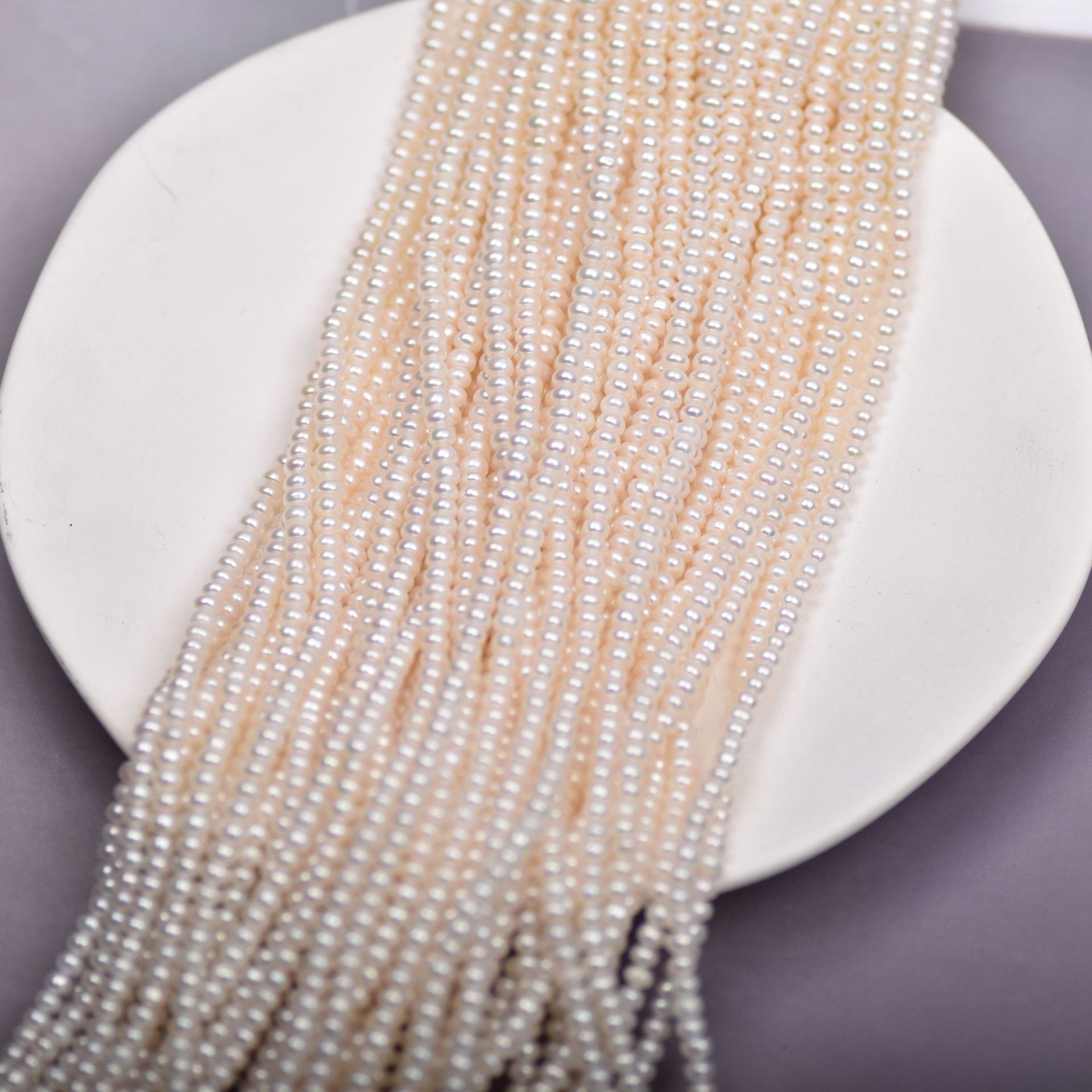 Near Flawless Natural Freshwater Pearl 5mm White Bright Flat Pearl Bracelet Necklace Fashion Accessori per gioielli fai da te